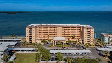 Beach Condo For Sale in Dunedin, Florida