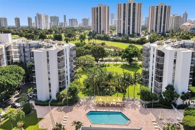 Beach Condo For Sale in Aventura, Florida