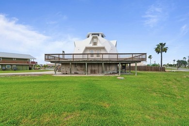 Beach Home For Sale in Rockport, Texas