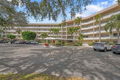 Beach Condo For Sale in Pompano Beach, Florida
