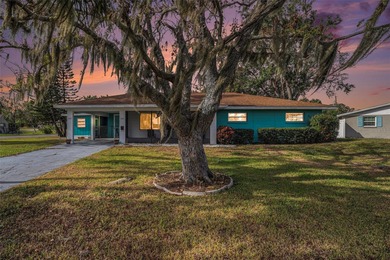 Beach Home For Sale in Ruskin, Florida