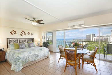 Vacation Rental Beach Condo in Honolulu, Hawaii