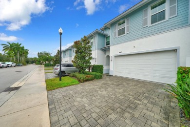 Beach Townhome/Townhouse For Sale in Palm Beach Gardens, Florida