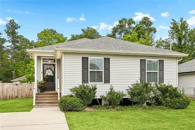 Beach Home For Sale in Mandeville, Louisiana