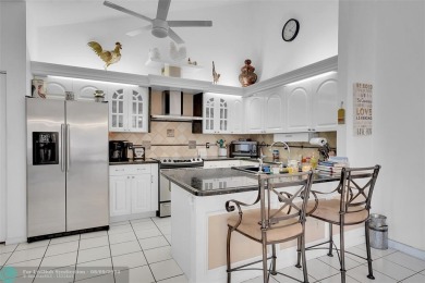 Beach Condo For Sale in Greenacres, Florida