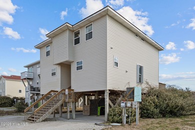 Beach Townhome/Townhouse Active Under Contract in North Topsail Beach, North Carolina