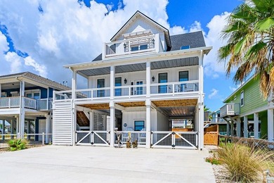 Beach Home For Sale in Rockport, Texas