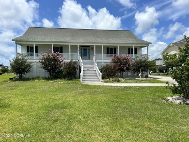 Beach Home For Sale in Beaufort, North Carolina