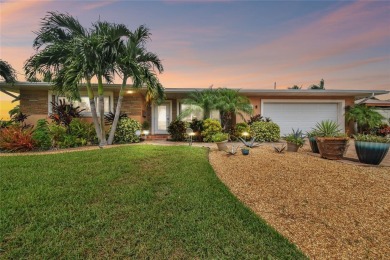 Beach Home For Sale in St. Petersburg, Florida