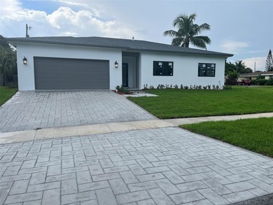 Beach Home For Sale in Boynton Beach, Florida