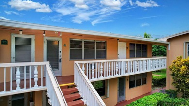 Beach Condo For Sale in West Palm Beach, Florida