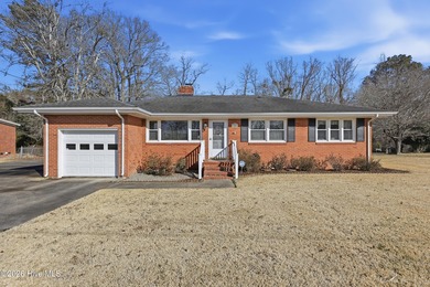 Beach Home Active Under Contract in Elizabeth City, North Carolina