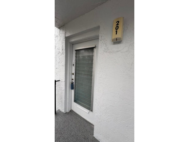 Beach Condo For Sale in Margate, Florida