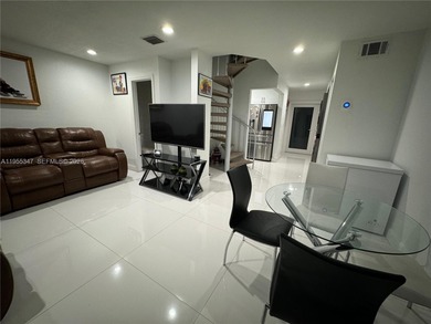 Beach Condo For Sale in Miami, Florida