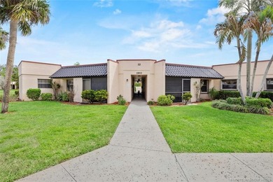 Beach Condo For Sale in Jensen Beach, Florida