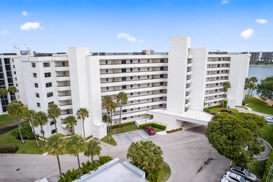 Beach Condo For Sale in Tequesta, Florida