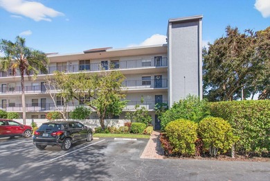 Beach Condo For Sale in Delray Beach, Florida