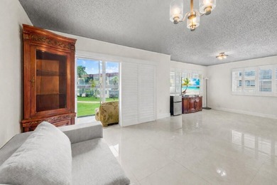 Beach Condo For Sale in Pembroke Pines, Florida