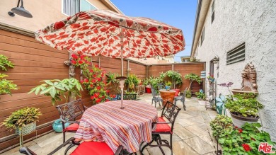 Beach Condo For Sale in Santa Monica, California