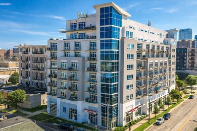 Beach Condo For Sale in Milwaukee, Wisconsin