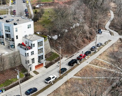 Beach Condo For Sale in Milwaukee, Wisconsin