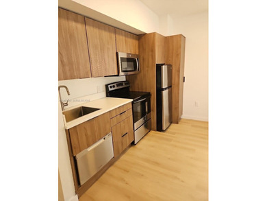 Beach Condo For Sale in Miami Beach, Florida