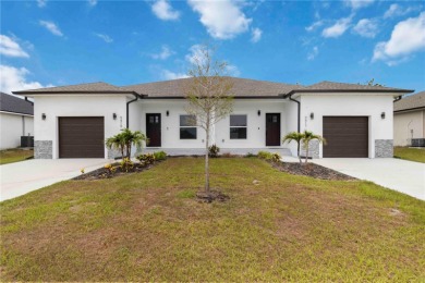 Beach Townhome/Townhouse For Sale in Port Charlotte, Florida