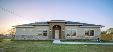 Beach Home For Sale in Corpus Christi, Texas