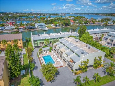 Beach Condo For Sale in Indian Rocks Beach, Florida