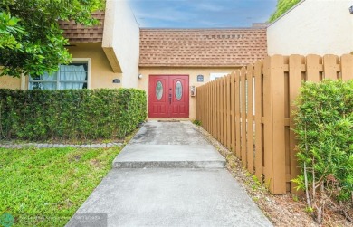 Beach Condo For Sale in Sunrise, Florida