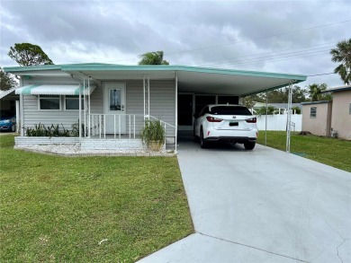 Beach Home For Sale in Sarasota, Florida