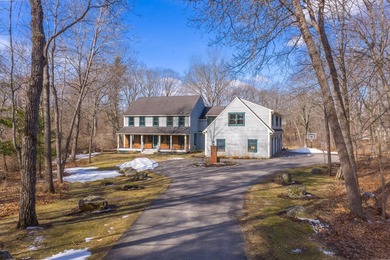 Beach Home For Sale in Yarmouth, Maine