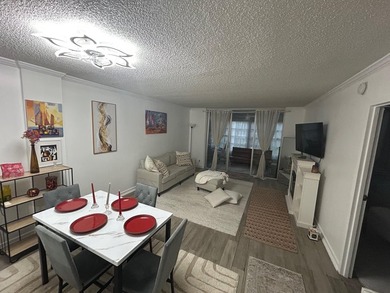 Beach Condo For Sale in Lauderdale Lakes, Florida