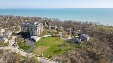 Beach Lot Sale Pending in Highland Park, Illinois