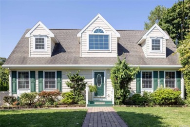 Beach Home For Sale in Greenport, New York