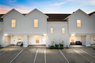 Beach Townhome/Townhouse For Sale in Corpus Christi, Texas