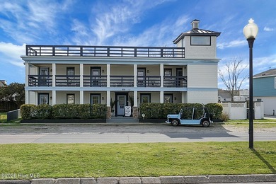 Beach Home For Sale in Carolina Beach, North Carolina