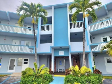 Beach Condo For Sale in Hollywood, Florida