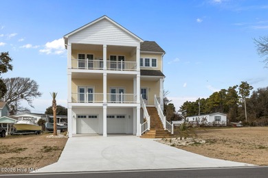 Beach Home For Sale in Newport, North Carolina