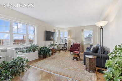 Beach Condo For Sale in New York, New York
