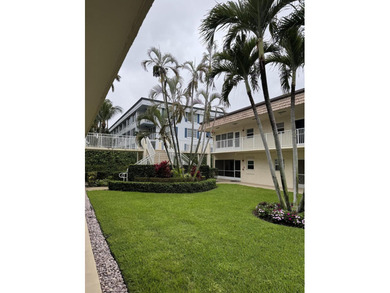 Beach Condo For Sale in Boynton Beach, Florida