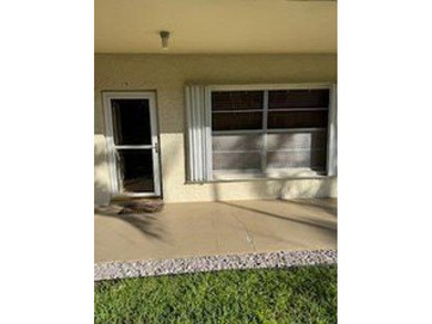 Beach Condo For Sale in Boynton Beach, Florida