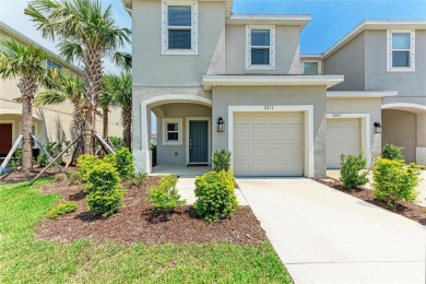 Beach Townhome/Townhouse For Sale in Nokomis, Florida