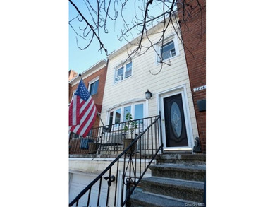 Beach Home For Sale in Bronx, New York