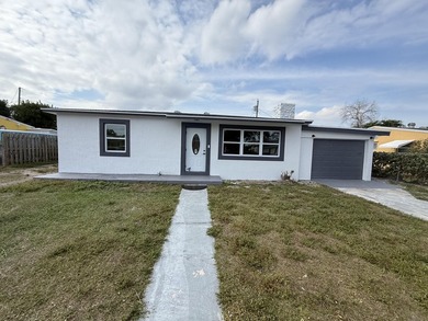 Beach Home Sale Pending in West Palm Beach, Florida