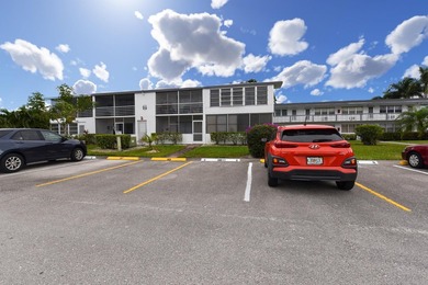 Beach Condo For Sale in West Palm Beach, Florida