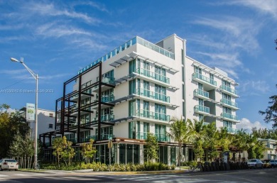 Beach Condo For Sale in Miami Beach, Florida