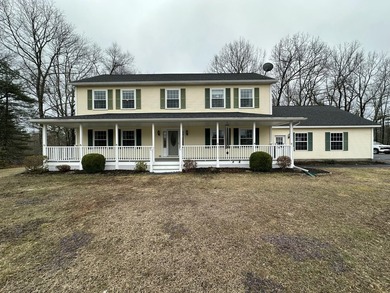 Beach Home For Sale in Wells, Maine