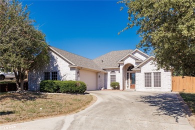 Beach Home Sale Pending in Corpus Christi, Texas