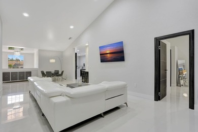 Beach Townhome/Townhouse For Sale in Boca Raton, Florida